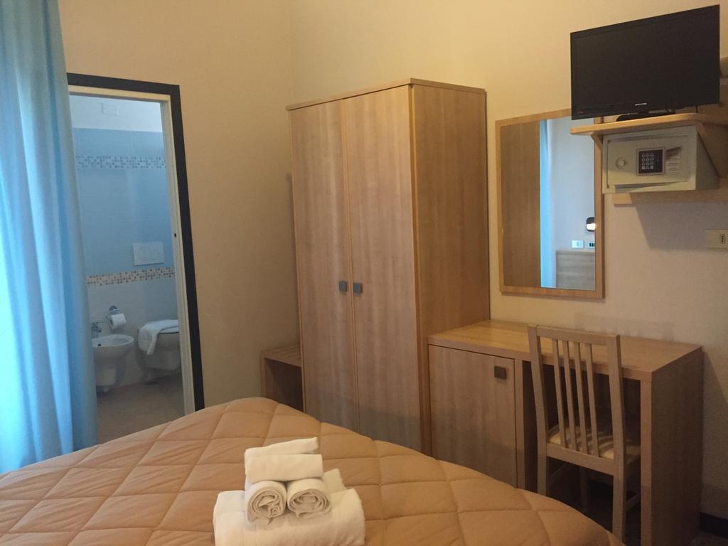Abc Hotel Rimini Szoba fotó