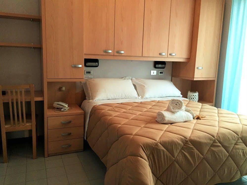 Abc Hotel Rimini Kültér fotó